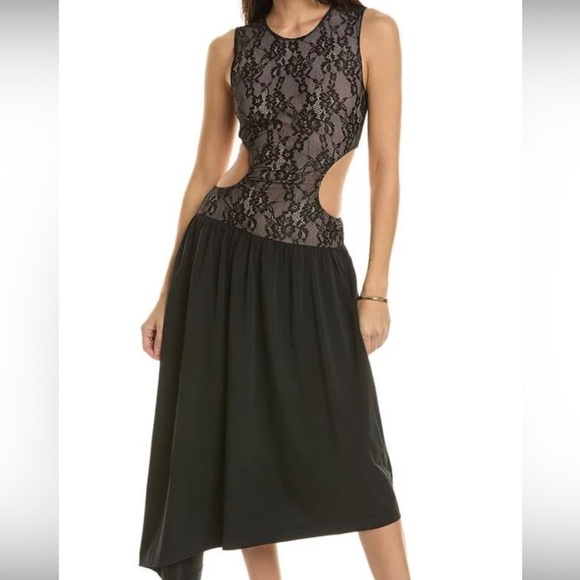 NWT WEWOREWHAT
Cutout Asymmetric Midi Dress In Black, Size Medium - Picture 1 of 9